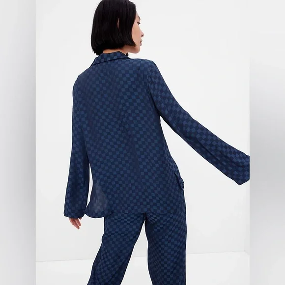 Gap • NWT Navy Blue Jacquard Checkered Satin Pajama Shirt Size XL - Picture 2 of 6